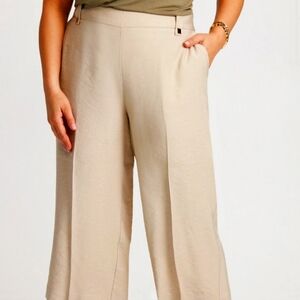 LAURA PLUS -Pull-On Straight Leg Capris